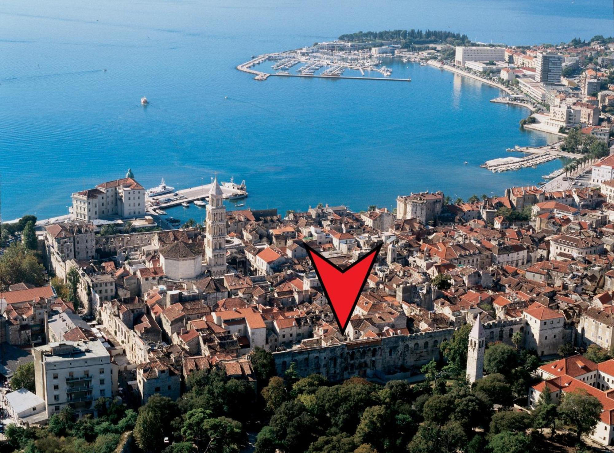 Golden Gate Luxury Rooms - Unique Unesco Location Split Bagian luar foto